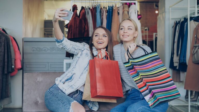 The Ultimate Guide to Shopping for Stylish Apparel Online